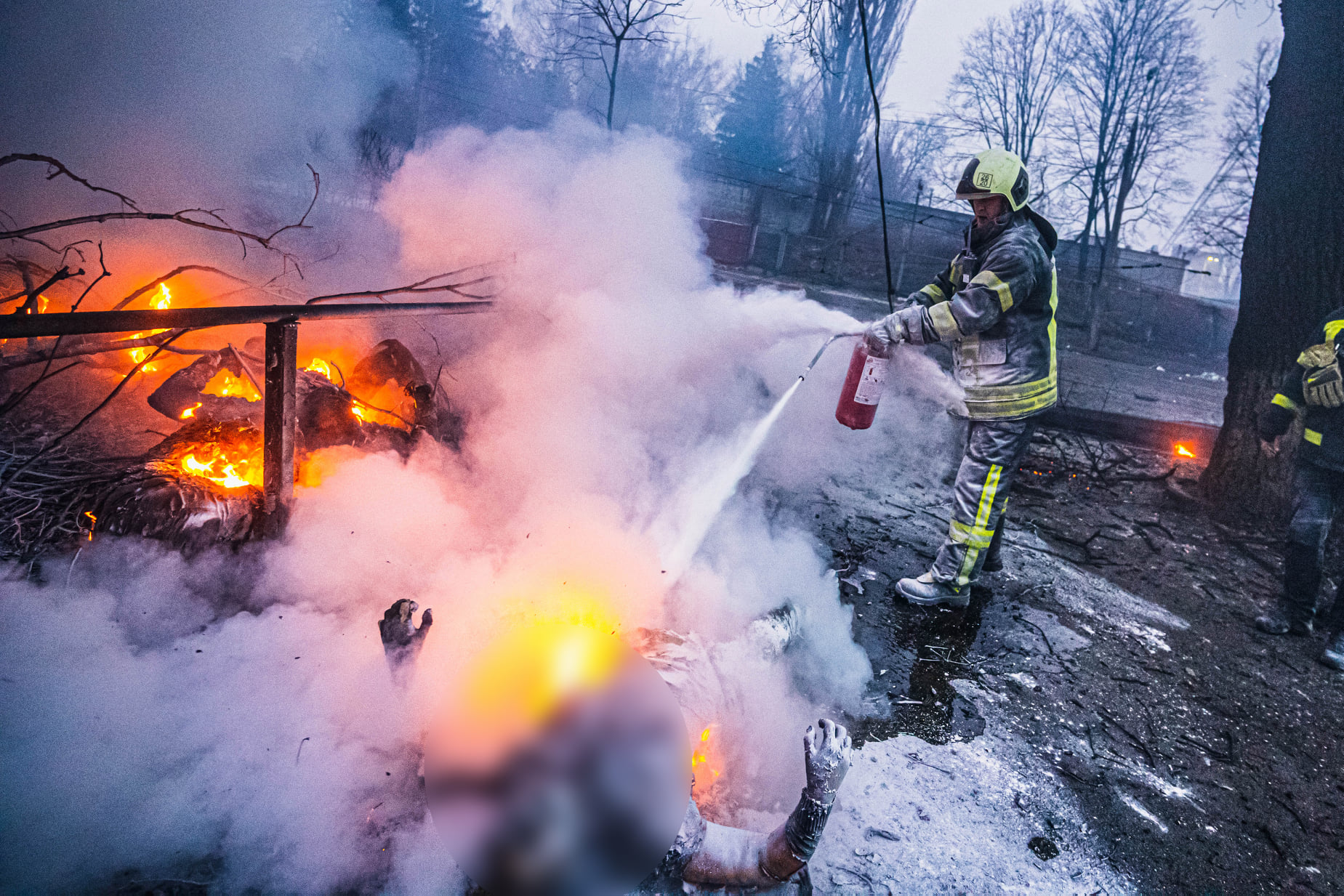 Обстріл київської телевежі, де загинуло п'ятеро людей: з'явилися фото з місця злочину Путіна